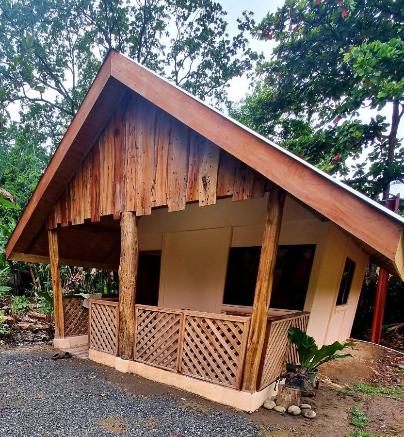 Ballena Oasis Homes & Glamping Uvita Exteriör bild