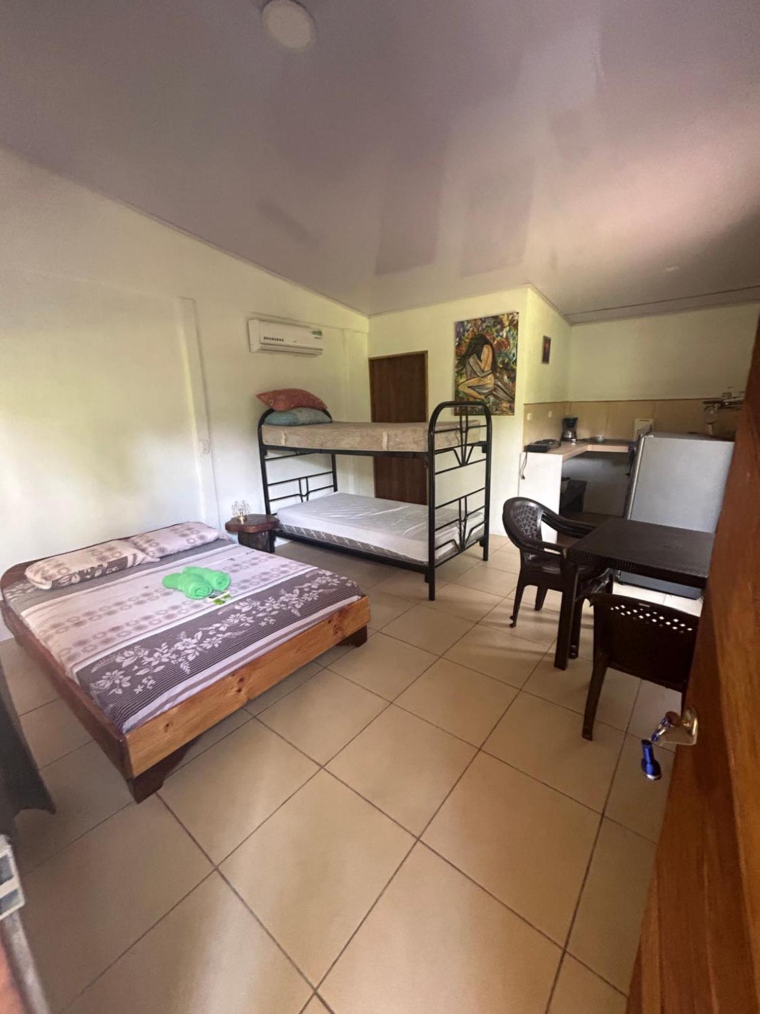 Ballena Oasis Homes & Glamping Uvita Exteriör bild