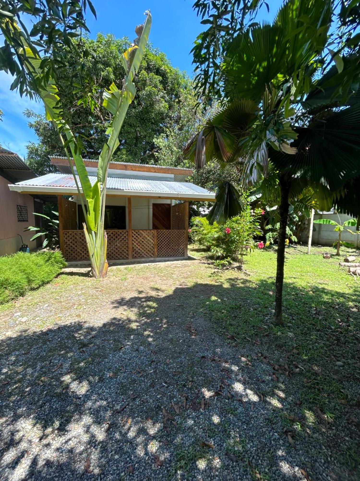 Ballena Oasis Homes & Glamping Uvita Exteriör bild