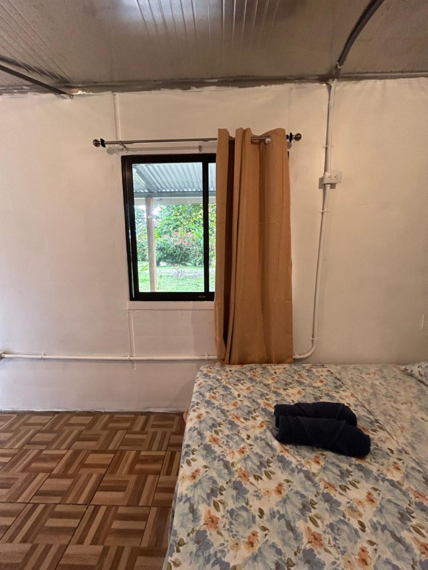 Ballena Oasis Homes & Glamping Uvita Exteriör bild